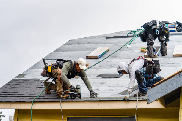 Professional Gutter Installation technician working in Etta, MS